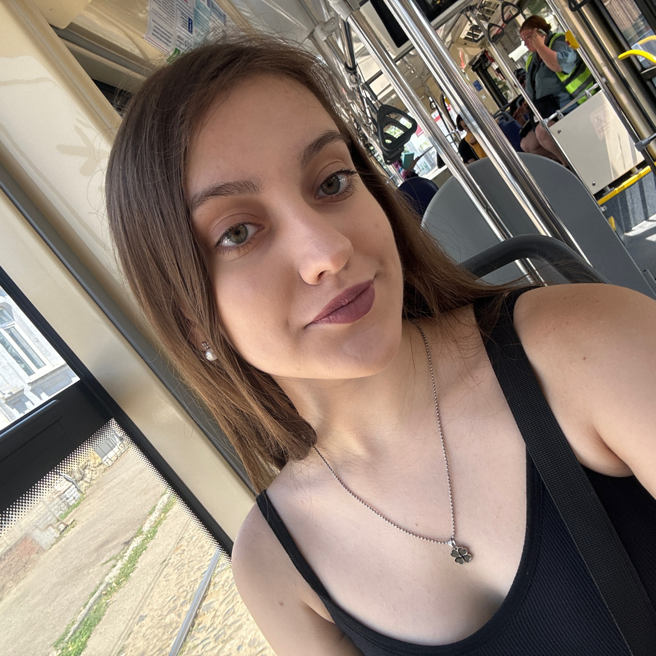 Anna Frolova pfp